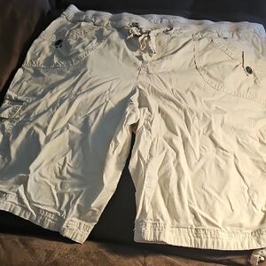 Lightweight shorts